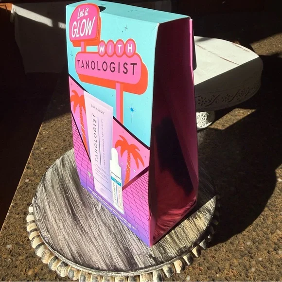 NEW Tanologist LET IT GLOW Daily Glow DUO Set - Picture 10 of 10